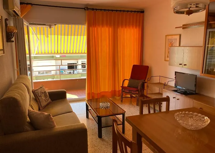 アパート Apartamento L'Estartit *